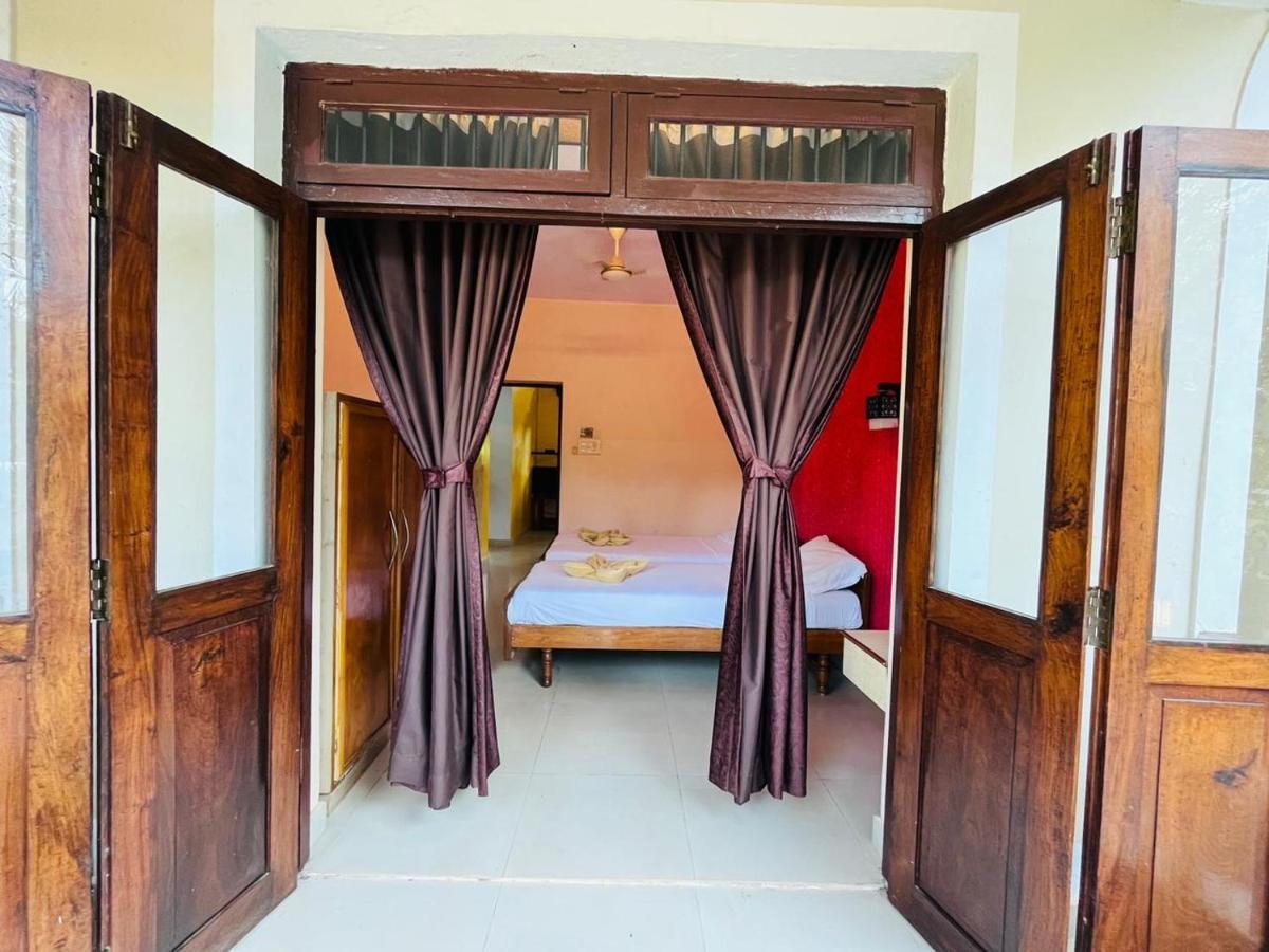 Naga Cottages Morjim Dış mekan fotoğraf